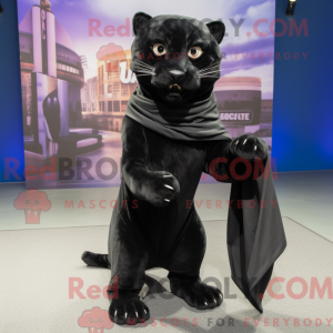 Máscara preta da Puma usada...