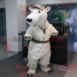 Uma figura de máscara de...