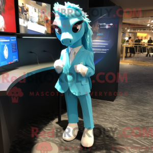 Cyan Mare maskotdraktfigure...