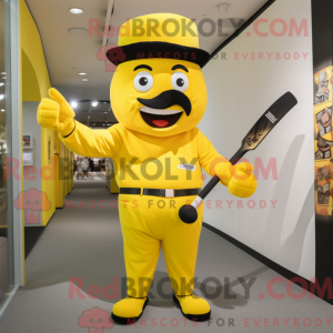Gul Knife Thrower maskot...