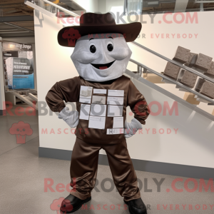 Silver Chocolate Bar maskot...