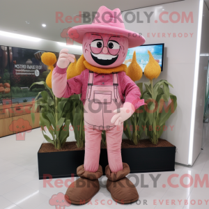 Pink Scarecrow maskot...