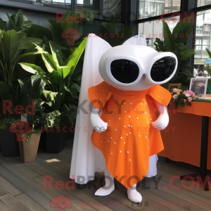 Orange Manta Ray maskot...