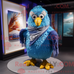 Blue Fried Chicken maskot...