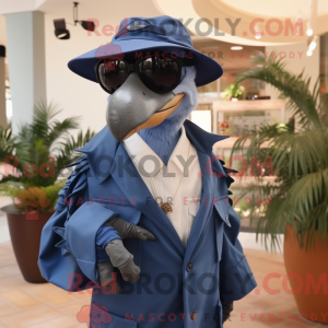 Navy Archeopteryx maskot...
