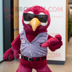 Magenta Falcon maskot drakt...