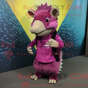 Magenta Armadillo maskot...