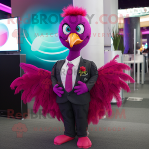 Magenta Peacock maskot...