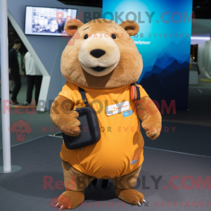 Tan Capybara maskot kostume...