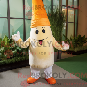 Cream Carrot maskot...