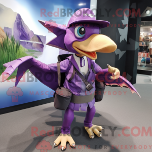 Personagem de máscara de um...