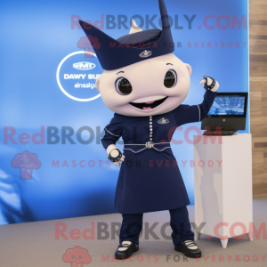 Postava maskota Navy Ray...