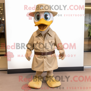 Personagem de máscara de...