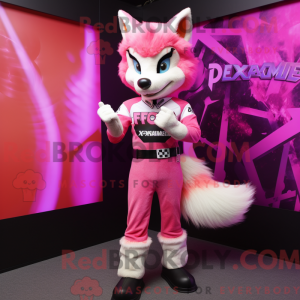 Personagem de máscara de...
