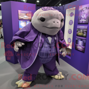 Personagem de máscara de um...