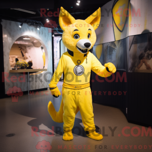 Personnage mascotte d un...