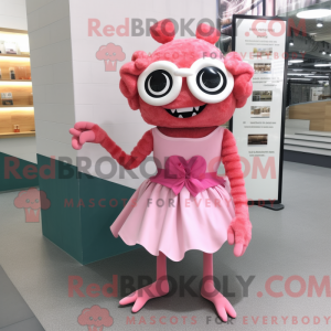 Personagem de máscara de...