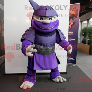Personagem de máscara de um...