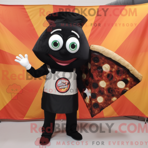 Postava maskota černé pizzy...