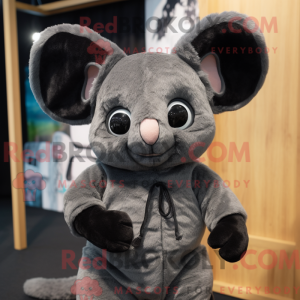 Personagem de máscara de...