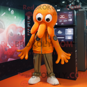 Maskotkarakter af en orange...