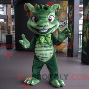 Personagem de máscara de um...