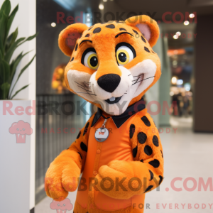 Maskotkarakter af en orange...