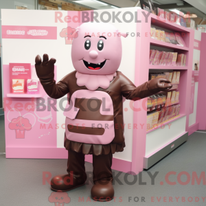 Personagem de máscara de...