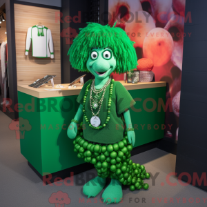Personagem de máscara de...