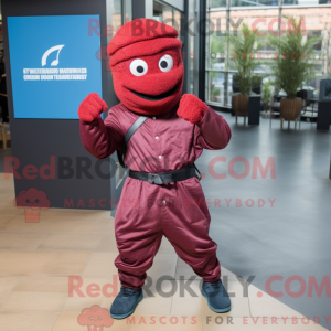Personagem de máscara de um...