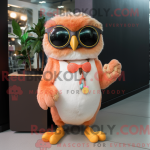 Personnage mascotte d un...