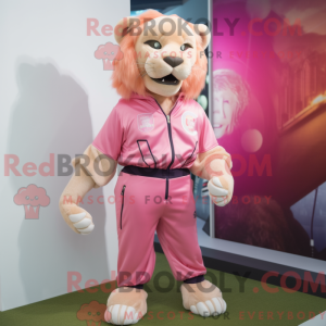 Personagem de máscara de...