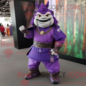 Personagem de máscara de um...
