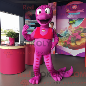 Maskotfigur af en magenta...