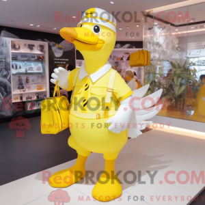 Personagem de máscara de um...