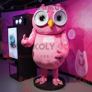 Maskottchen einer rosa Eule...