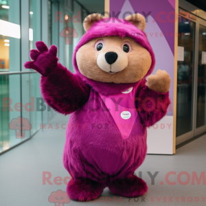 Maskotfigur af en magenta...