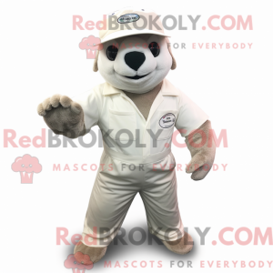 Personagem de máscara de...