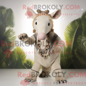 Maskotfigur af en beige...
