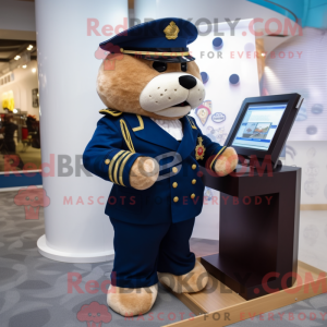 Maskotfigur af en Navy...