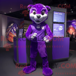 Postava maskota Purple Puma...