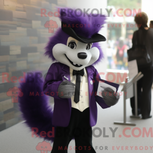 Maskot karakter af en lilla...
