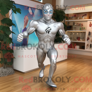 Maskotfigur av en sølv...