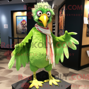 Personagem de máscara de...