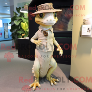 Personagem de máscara de...