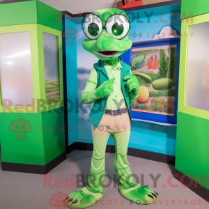 Personagem de máscara de...