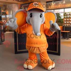 Máscara de elefante laranja...