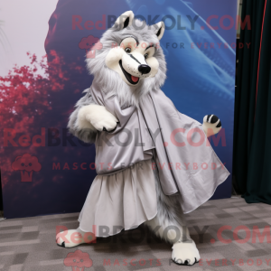 Personagem de máscara de...