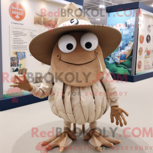 Maskotfigur af en beige...