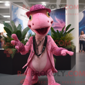 Maskotkarakter af en Pink...